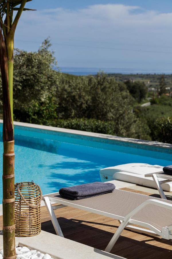 Rizes Villa With Jacuzzi & Heated Pool Agia Triada Luaran gambar