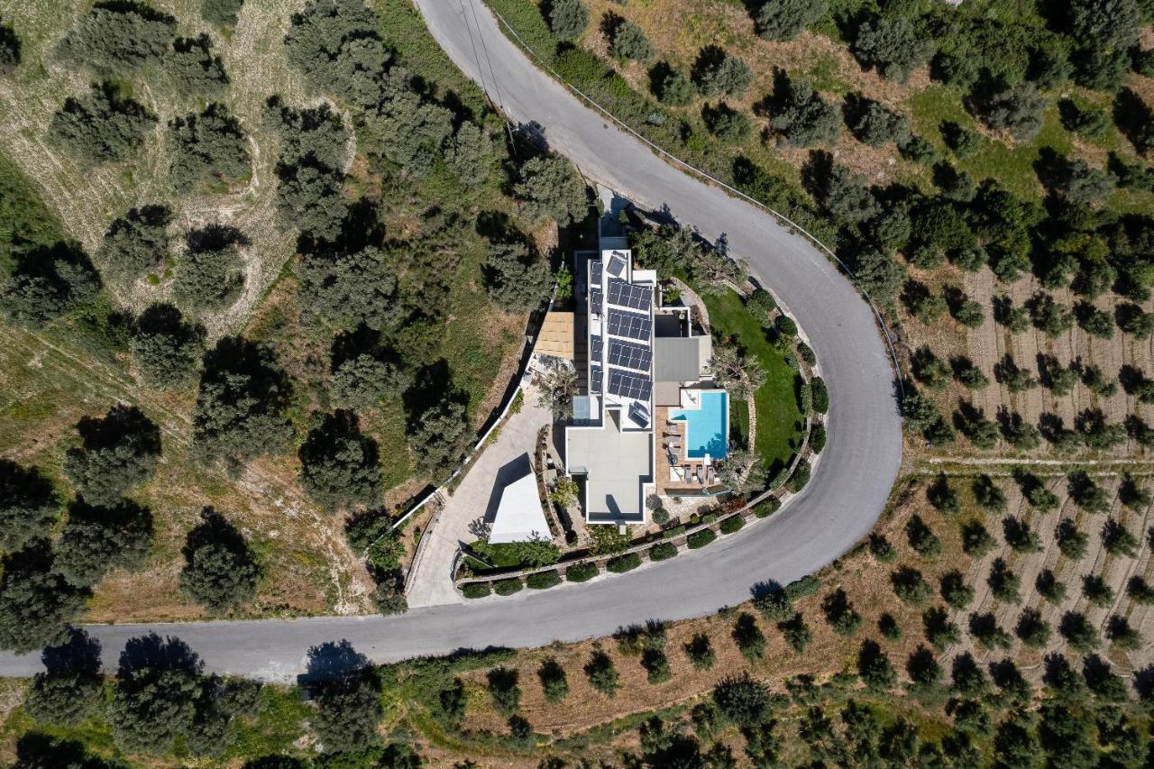 Rizes Villa With Jacuzzi & Heated Pool Agia Triada Luaran gambar