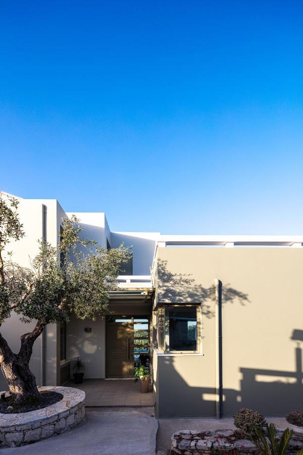 Rizes Villa With Jacuzzi & Heated Pool Agia Triada Luaran gambar