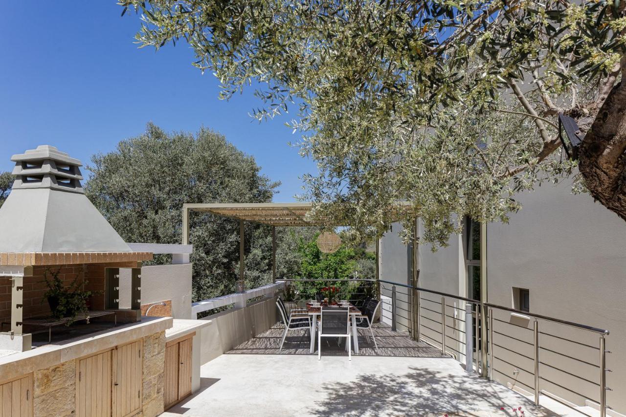 Rizes Villa With Jacuzzi & Heated Pool Agia Triada Luaran gambar