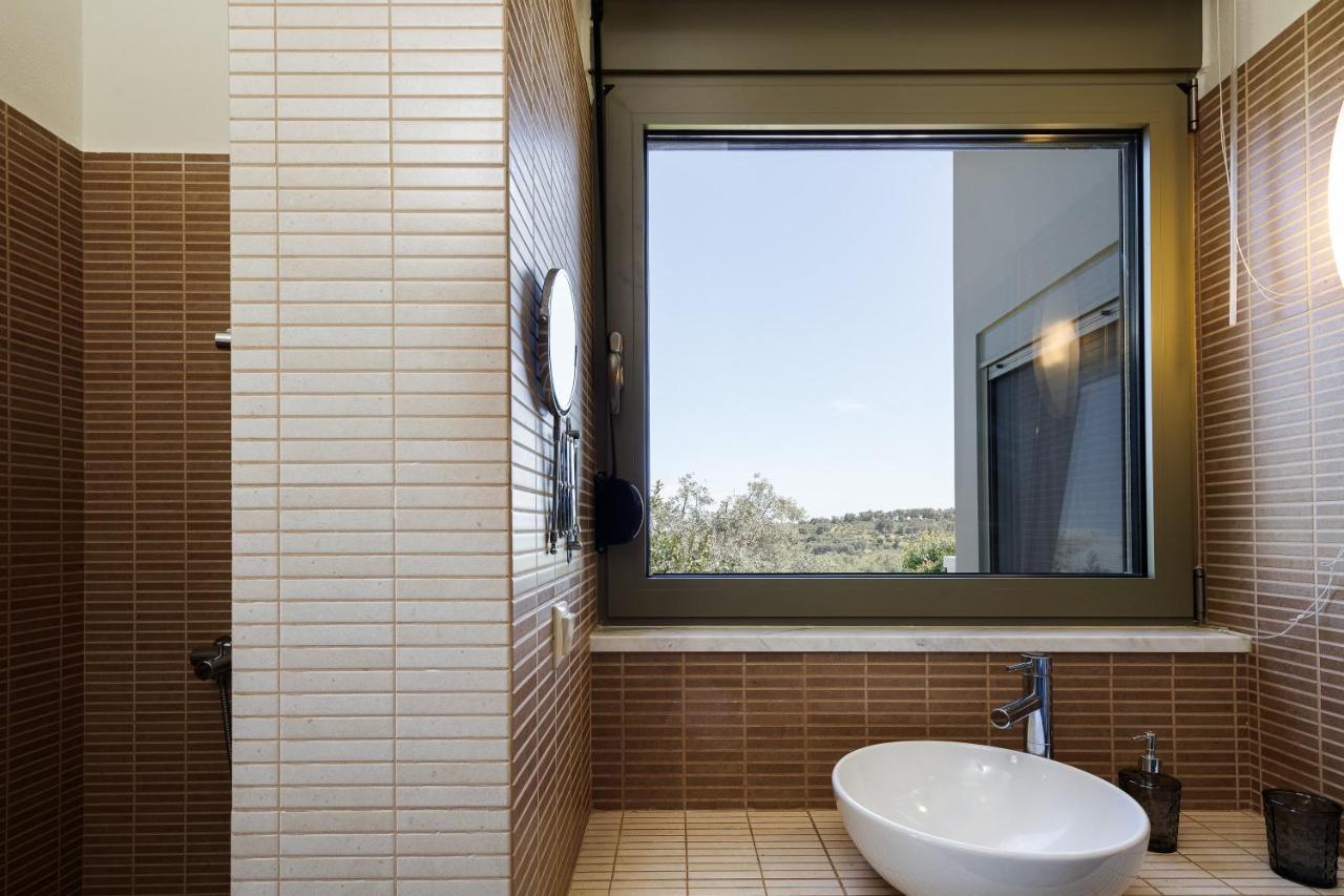 Rizes Villa With Jacuzzi & Heated Pool Agia Triada Luaran gambar