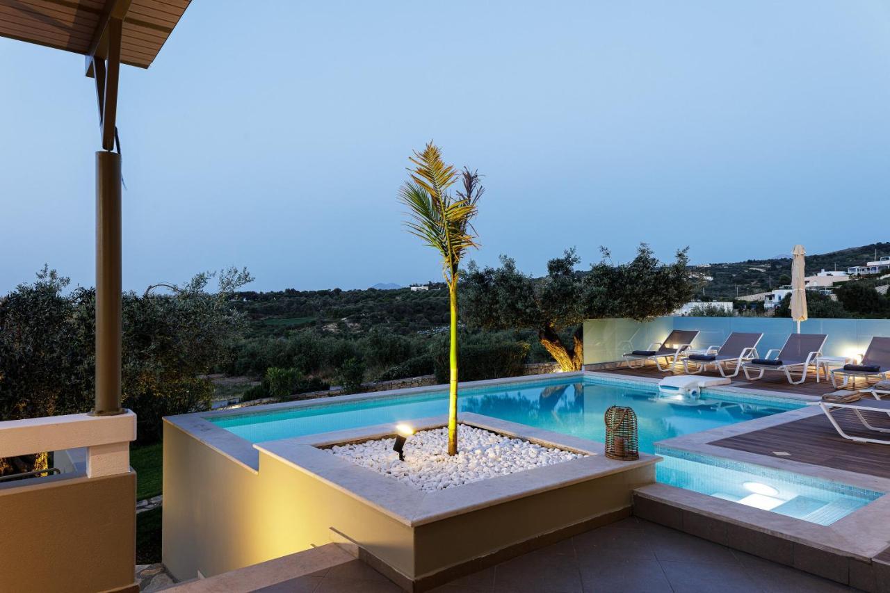 Rizes Villa With Jacuzzi & Heated Pool Agia Triada Luaran gambar